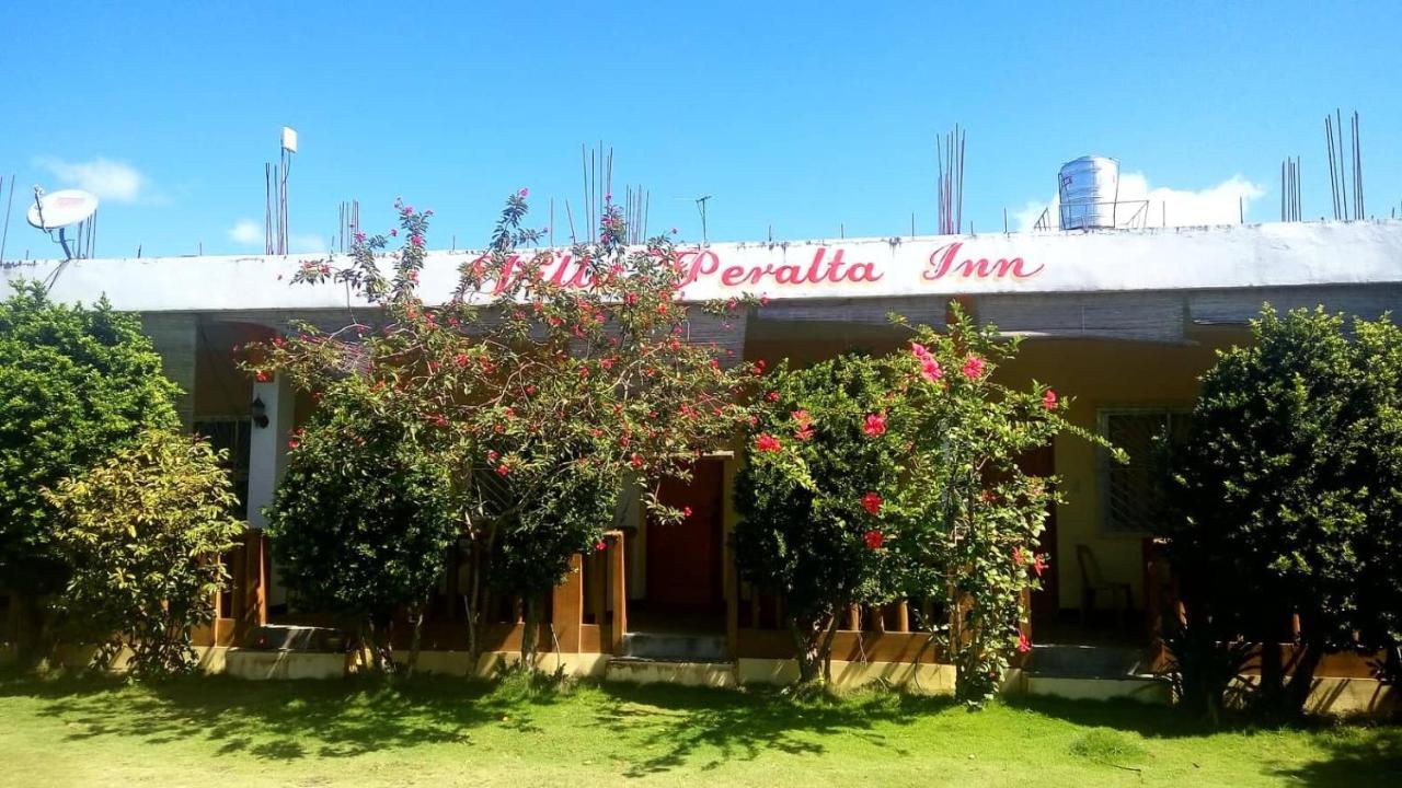 Villa Peralta Inn Donsol Zewnętrze zdjęcie